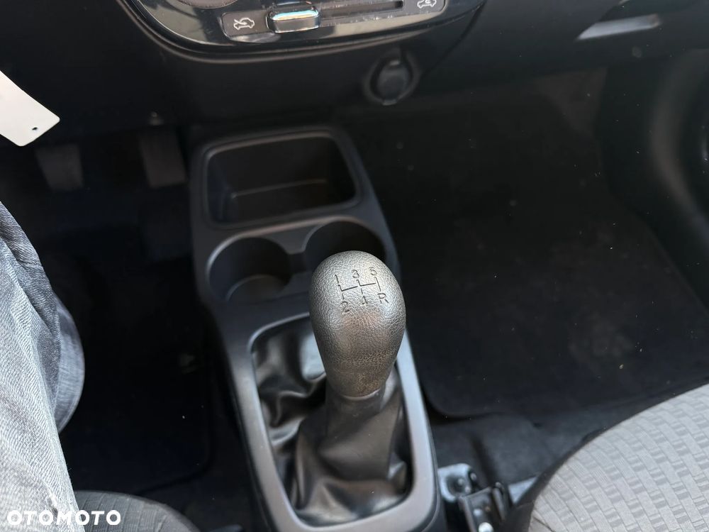 Mitsubishi Space Star 1.0 - 12