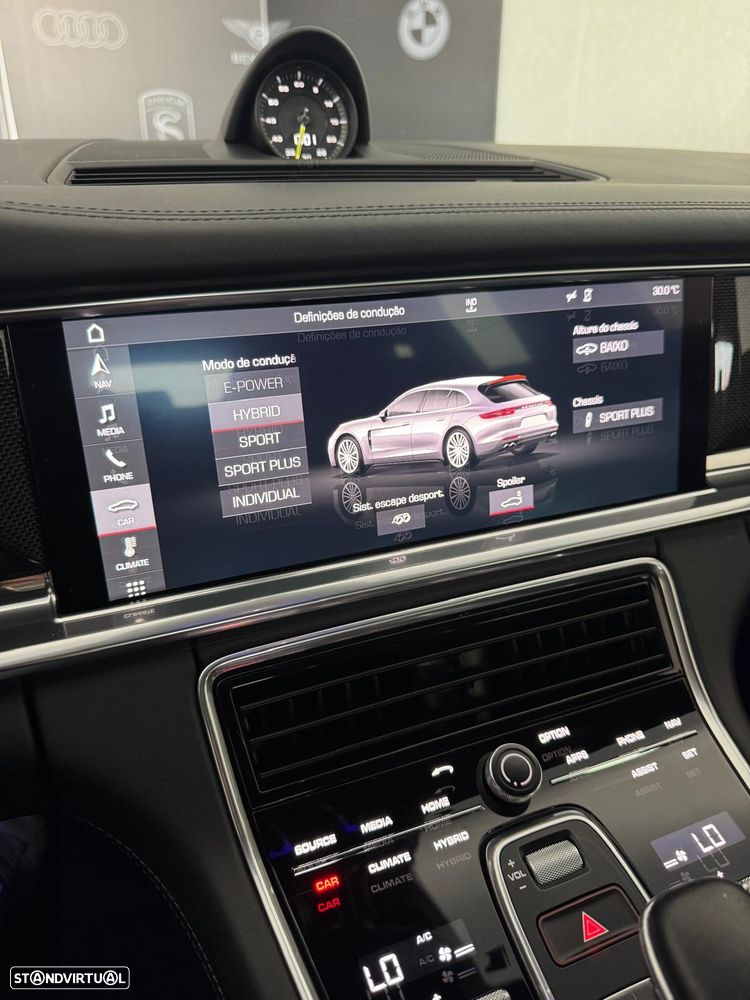 Porsche Panamera Sport Turismo 4 E-Hybrid Platinum Edition - 25