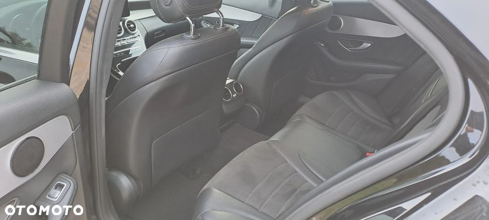 Mercedes-Benz Klasa C 220 d 9G-TRONIC AMG Line - 13