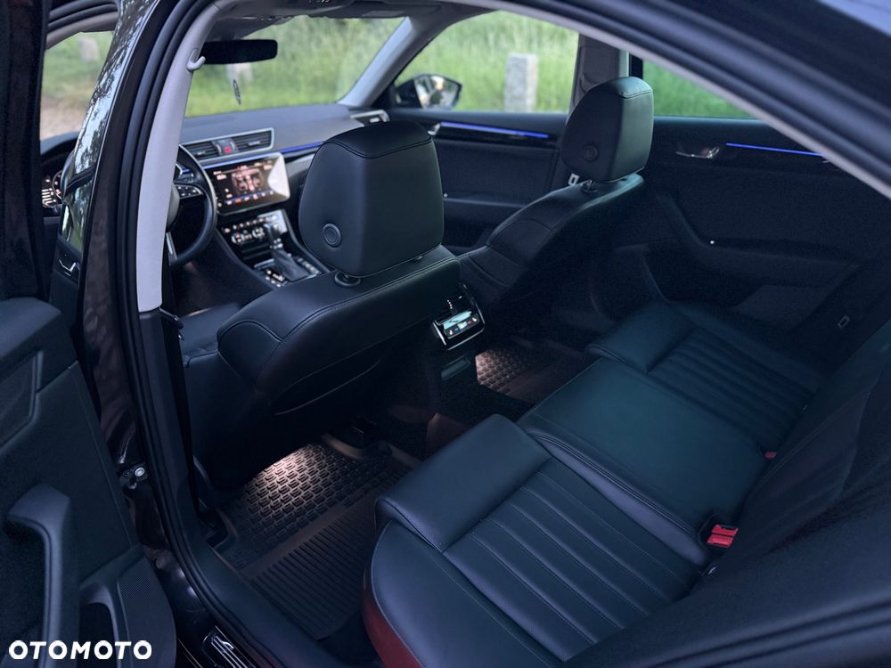 Skoda Superb 2.0 TDI 4x4 L&K DSG - 12