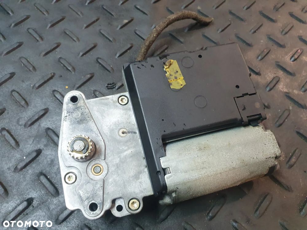 SILNIK SZYBERDACHU VOLKSWAGEN GOLF III 0390201614 - 3