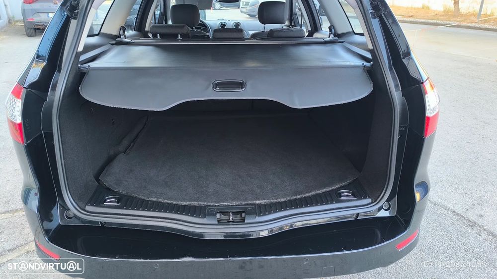 Ford Mondeo SW 1.8 TDCi Titanium - 42