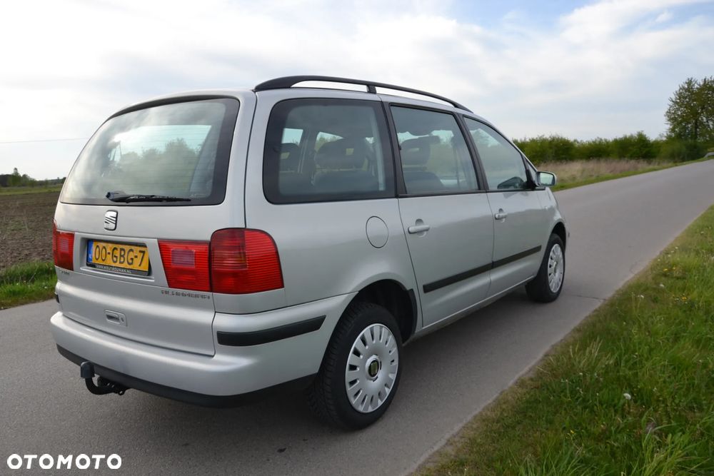 Seat Alhambra 2.0i Comfort - 23