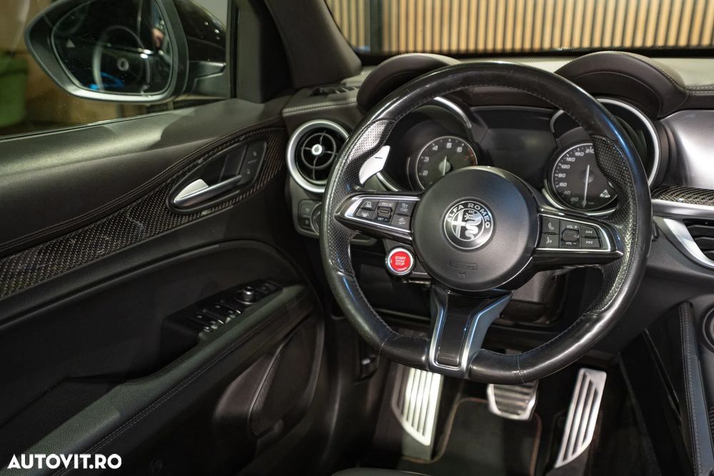 Alfa Romeo Stelvio 2.9 V6 Turbo AWD AT8 Quadrifoglio - 15