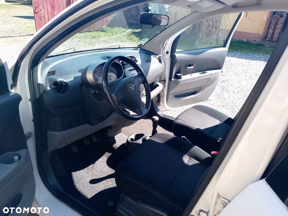 Daihatsu Sirion 1.3 - 3