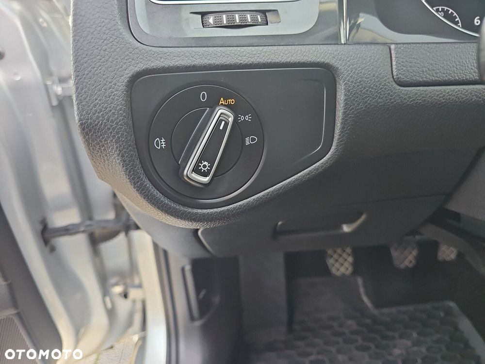 Volkswagen Golf VII 2.0 TDI BMT Comfortline - 16