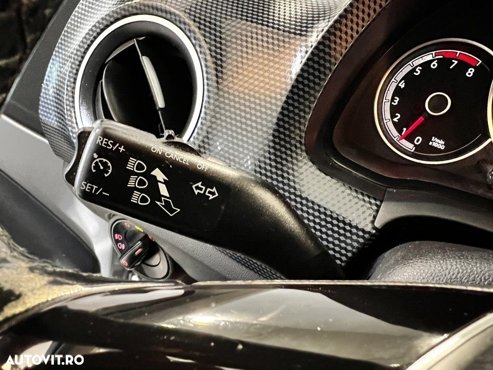 Volkswagen up! - 14
