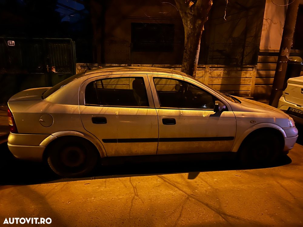 Opel Astra - 2
