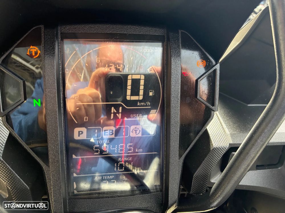 Honda CRF 1000 A - 17