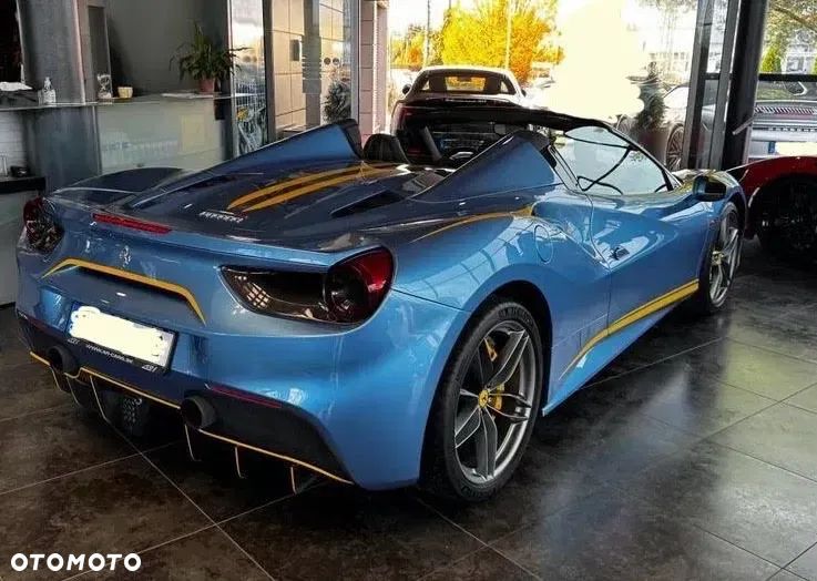Ferrari 488 - 1