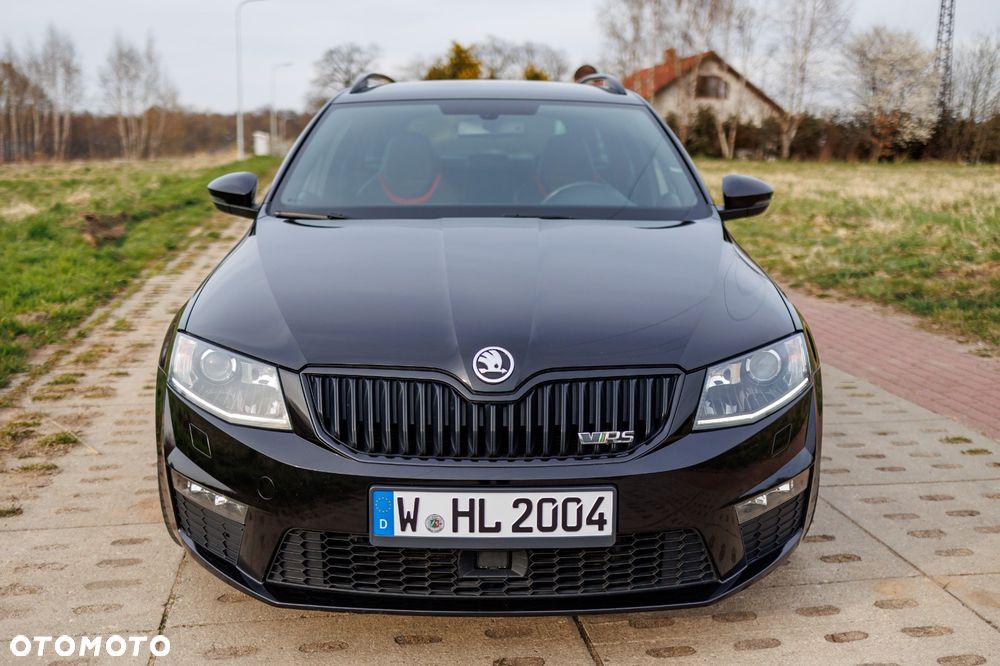Skoda Octavia 2.0 TDI DSG RS - 38