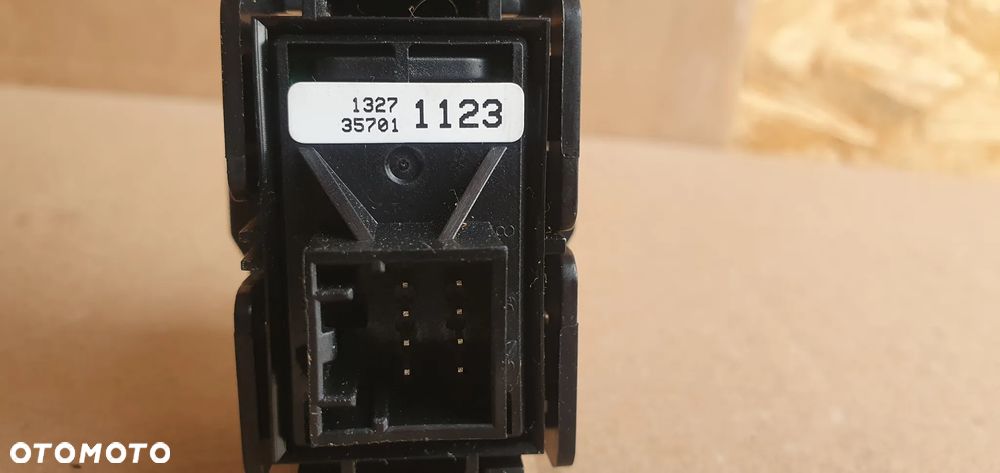 Przełącznik włącznik hamulca ręcznego Opel Insignia A 13271123 - 5