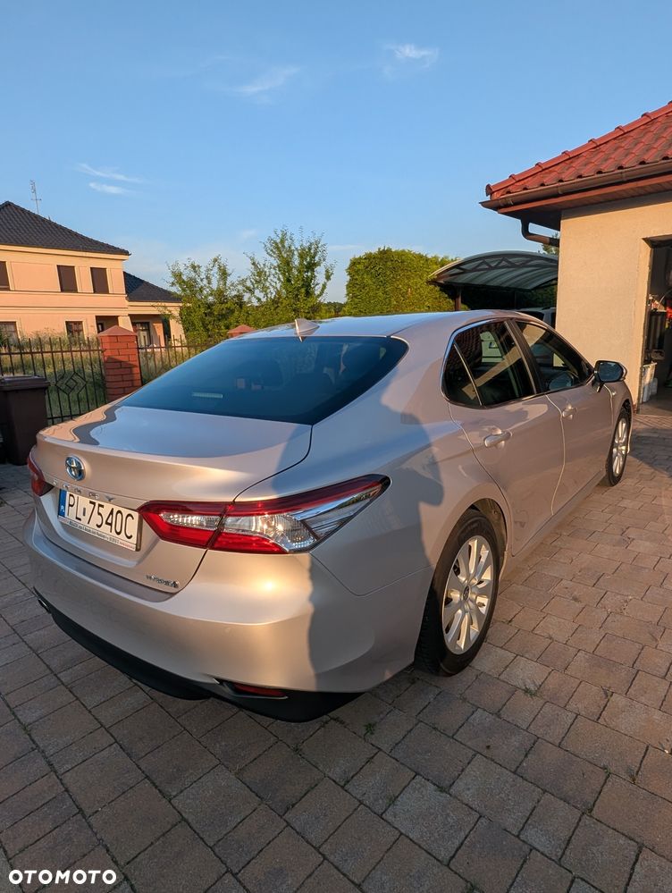 Toyota Camry 2.5 Hybrid Comfort CVT - 3