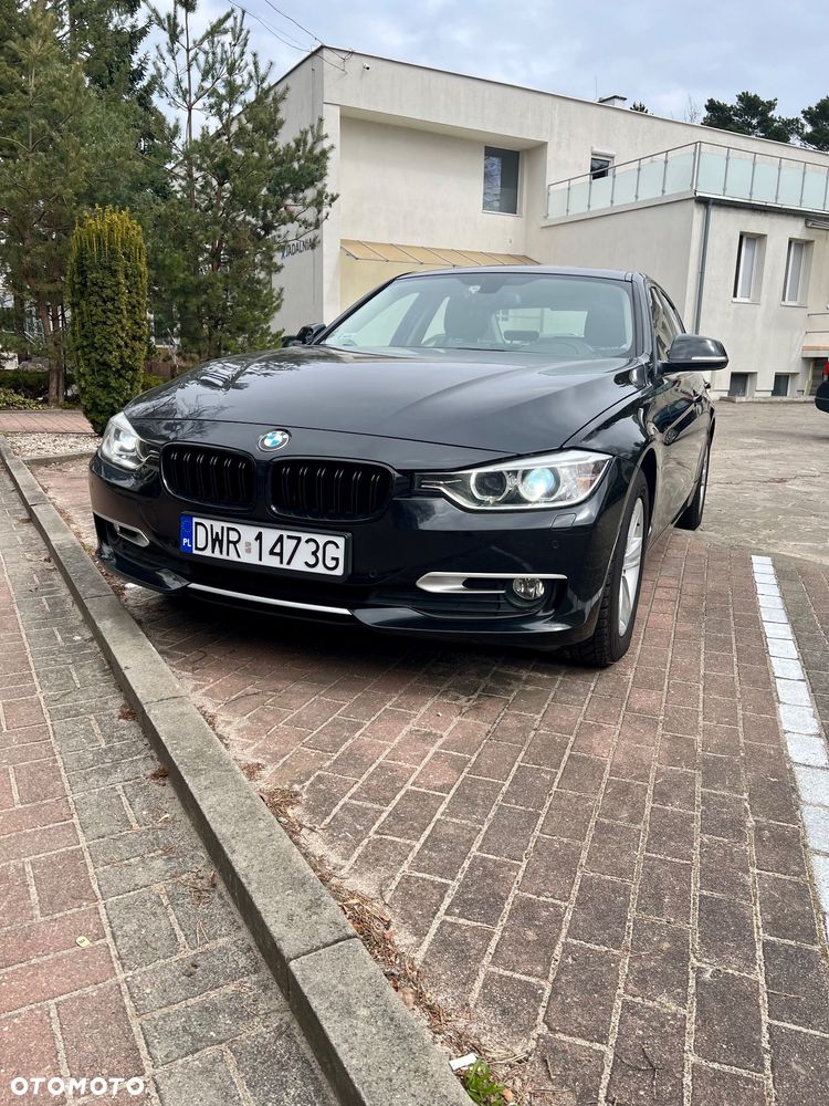 BMW Seria 3 318d - 2