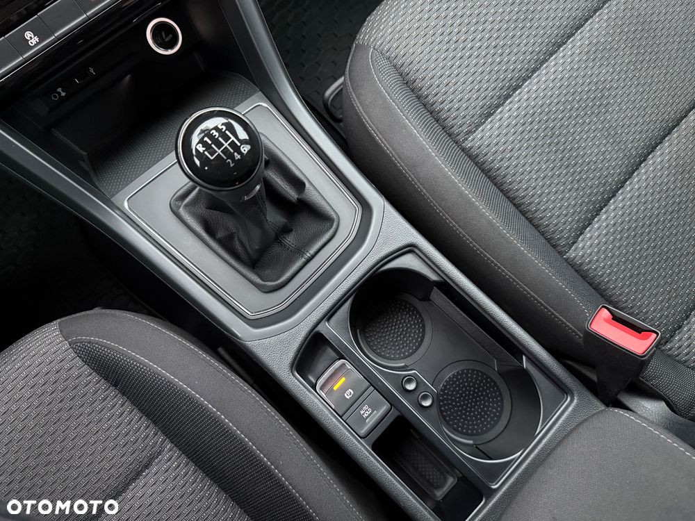 Volkswagen Touran 1.6 TDI BMT SCR Comfortline - 27