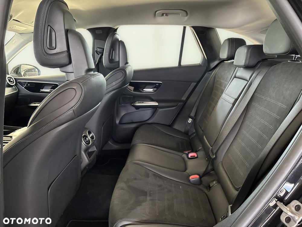 Mercedes-Benz GLC - 24