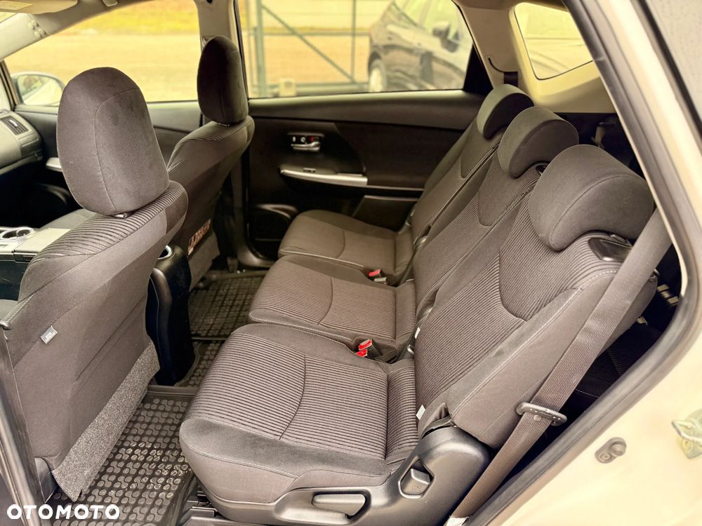 Toyota Prius+ (Hybrid) Comfort - 16