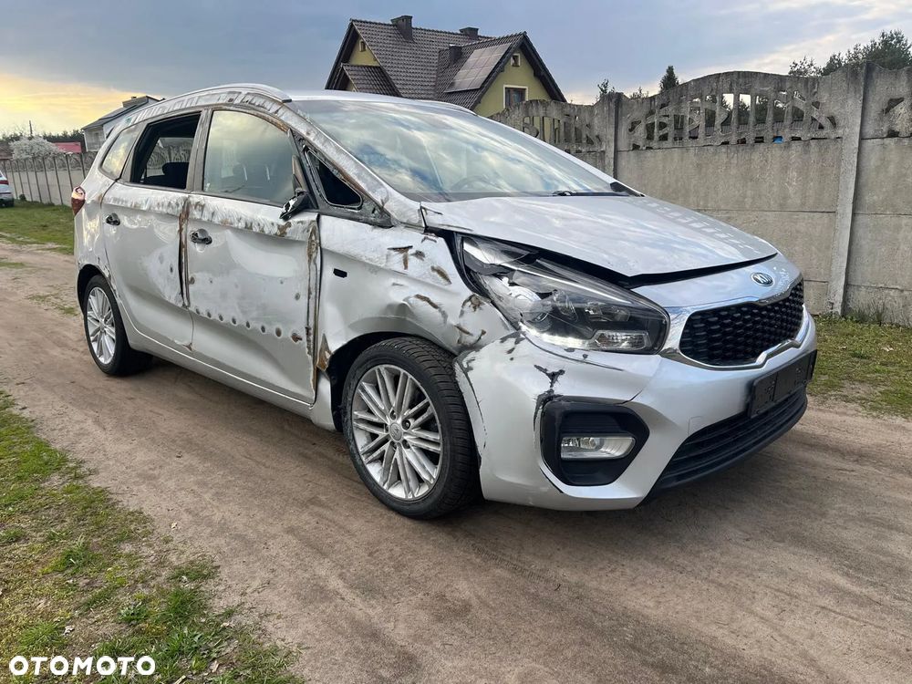 Kia Carens 1.6 GDI XL 7os EU6 - 6