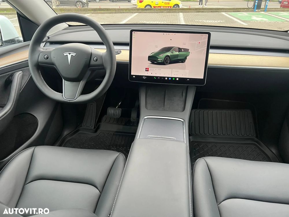 Tesla Model Y Long Range Dual Motor AWD - 7