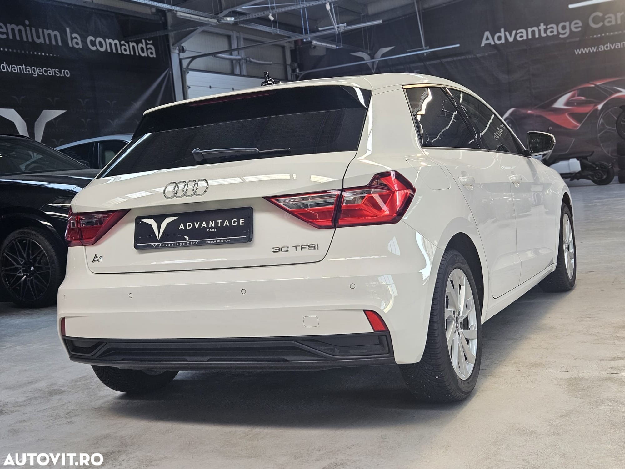 Audi A1 Sportback 1.0 30 TFSI S tronic Basic - 4
