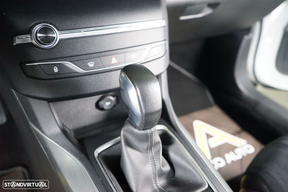 Peugeot 308 SW 1.6 BlueHDi Allure - 30