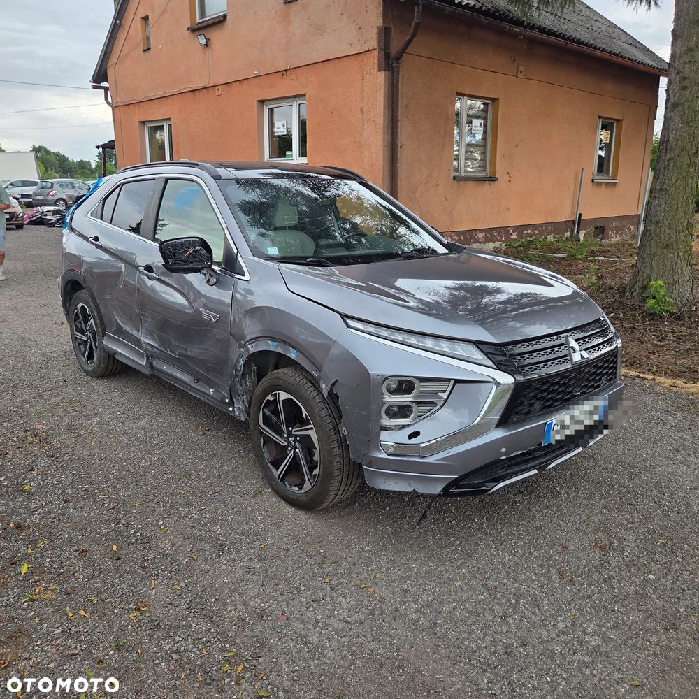 Mitsubishi Eclipse Cross 4WD Plus Select - 2
