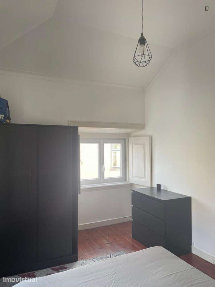 Quarto - localizado em Ajuda Lisbon - Grande imagem: 3/13