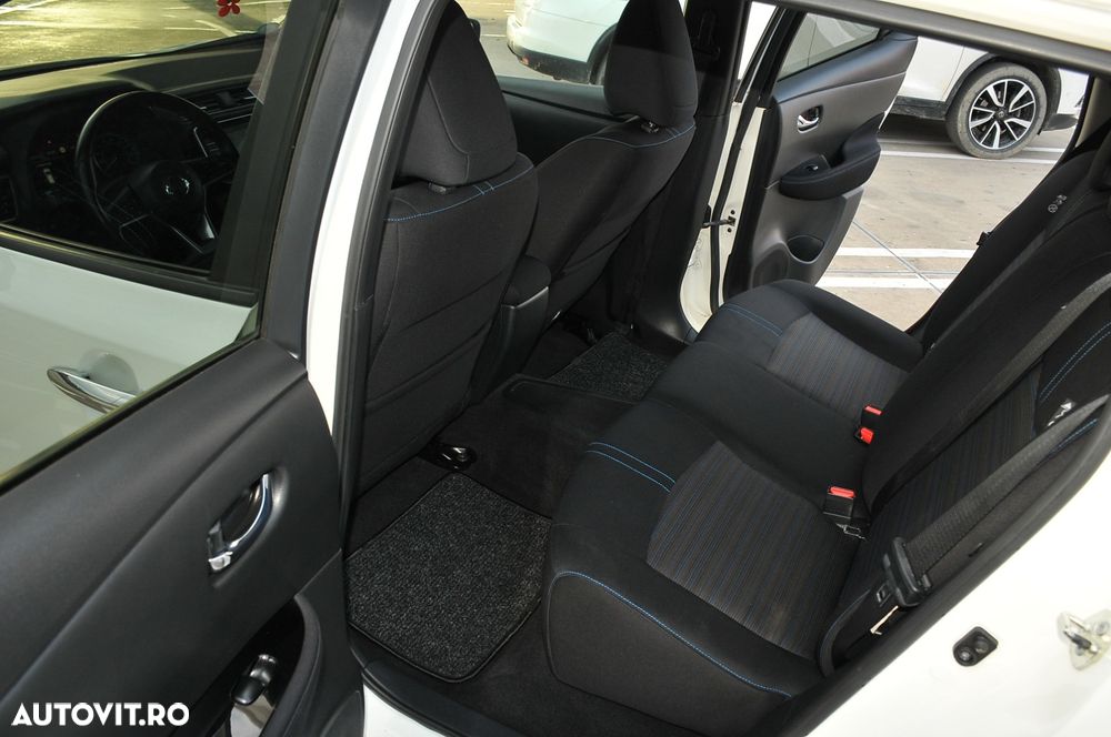 Nissan LEAF 40 kWh N-Connecta - 10