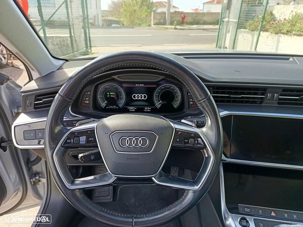 Audi A6 50 TFSI e quattro S tronic design - 23