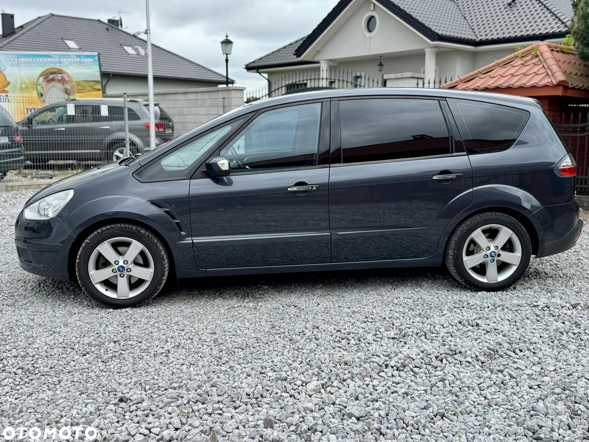 Ford S-Max - 8