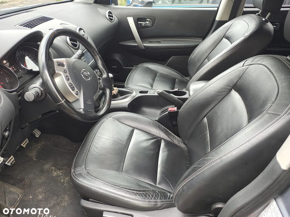 Nissan Qashqai 2.0 dCi DPF tekna - 14