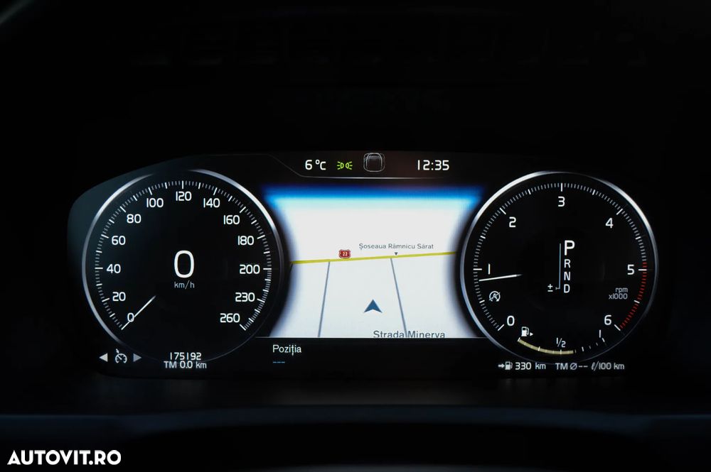 Volvo XC 90 D5 AWD Geartronic Inscription - 6