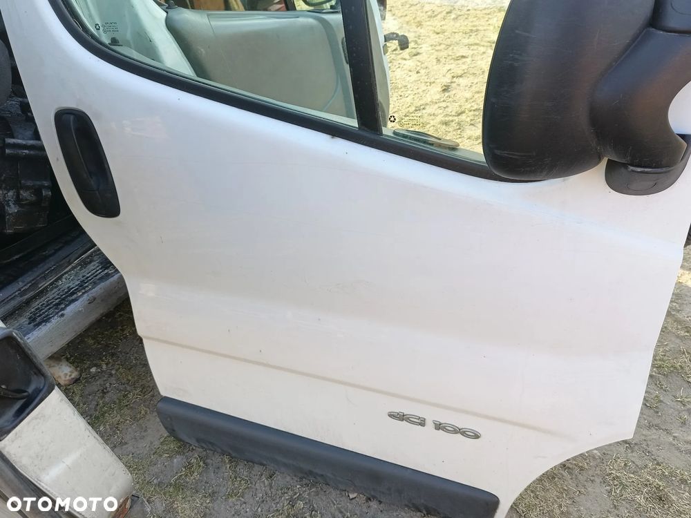 Drzwi prawe lewe boczne przednie przód Trafic II Vivaro Primastar - 7