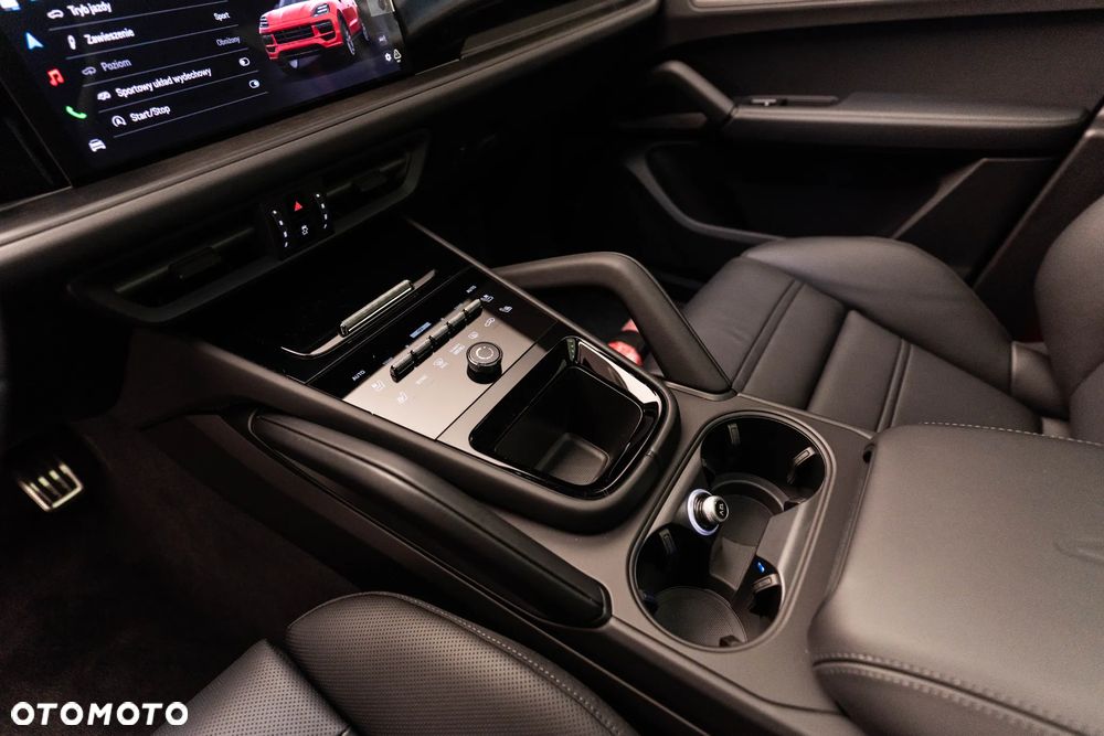 Porsche Cayenne - 24