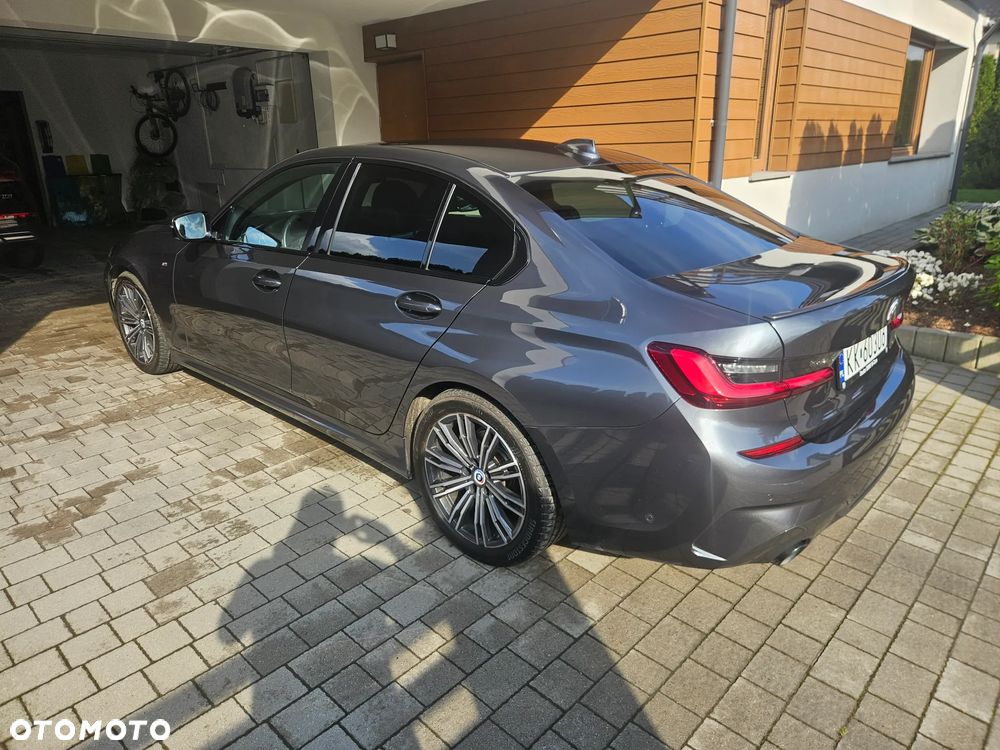 BMW Seria 3 318i M Sport - 5