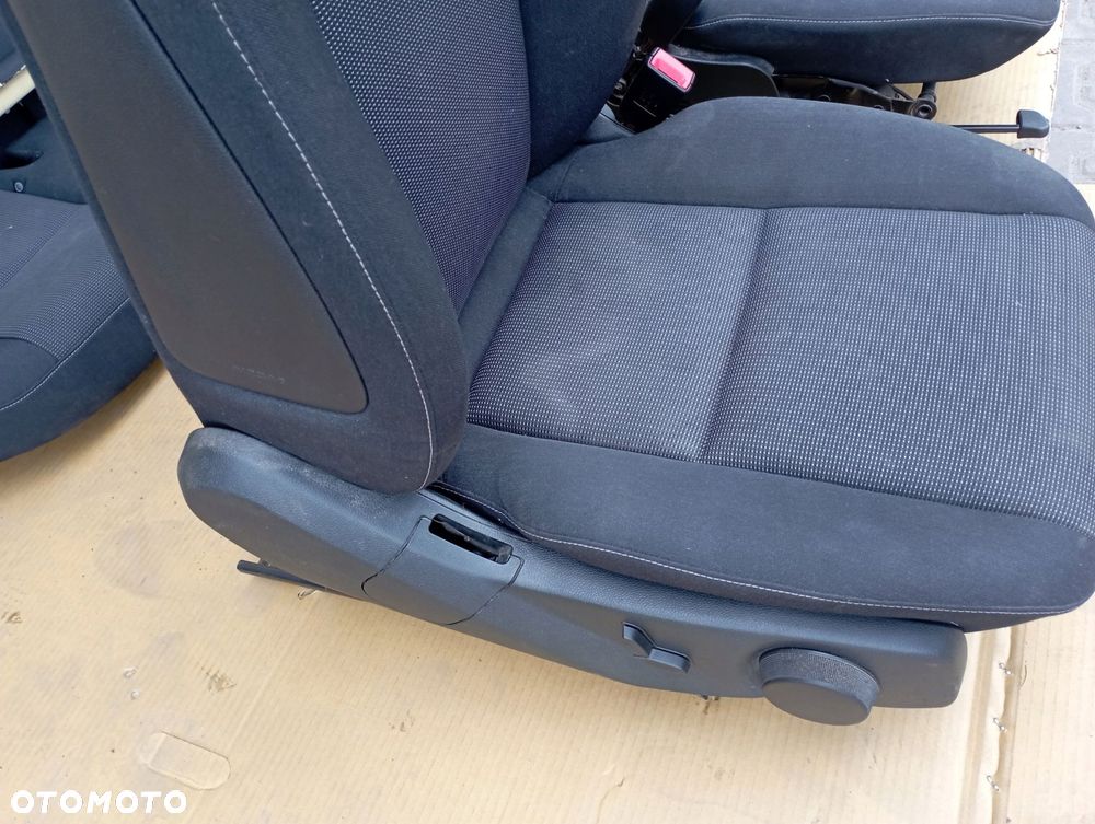 MERCEDES W204 KOMBI FOTELE KANAPA EUROPA KOMPLET - 5