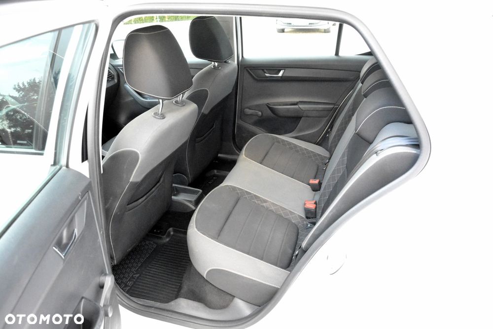 Skoda Fabia 1.0 Ambition - 28