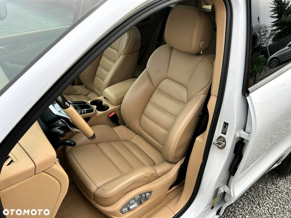 Porsche Macan S - 8