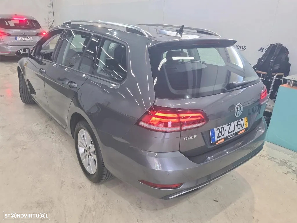 VW Golf Variant 1.6 TDi Confortline - 2