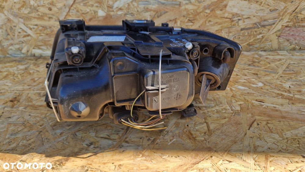 AUDI A6 C5 LAMPA PRZÓD PRZEDNIA PRAWA  EUROPA SOCZEWKA A169 820 06 61 - 5