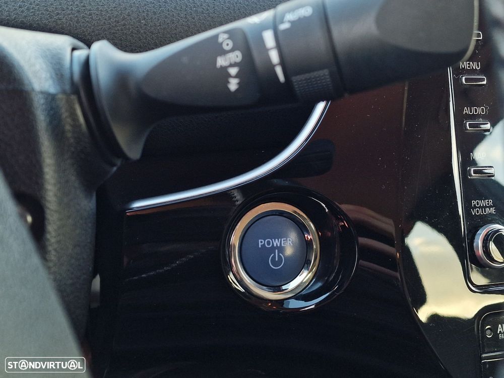 Toyota Prius 1.8 Plug-In Luxury+Pele - 25