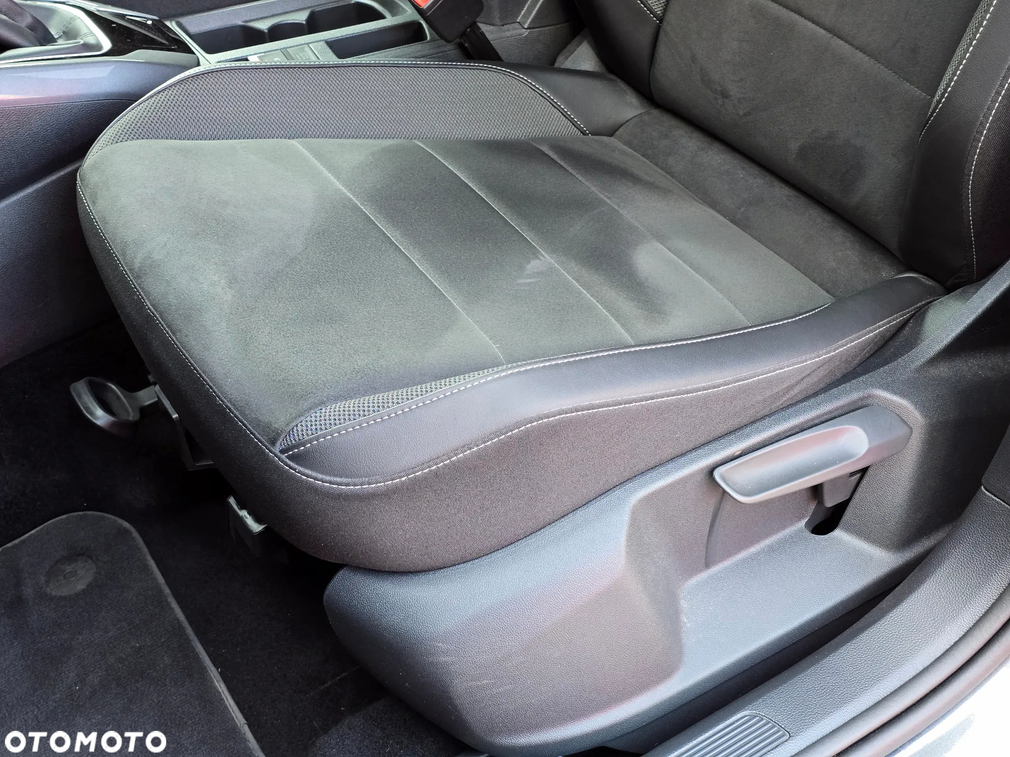 Volkswagen T-Roc 1.5 TSI Style DSG - 11