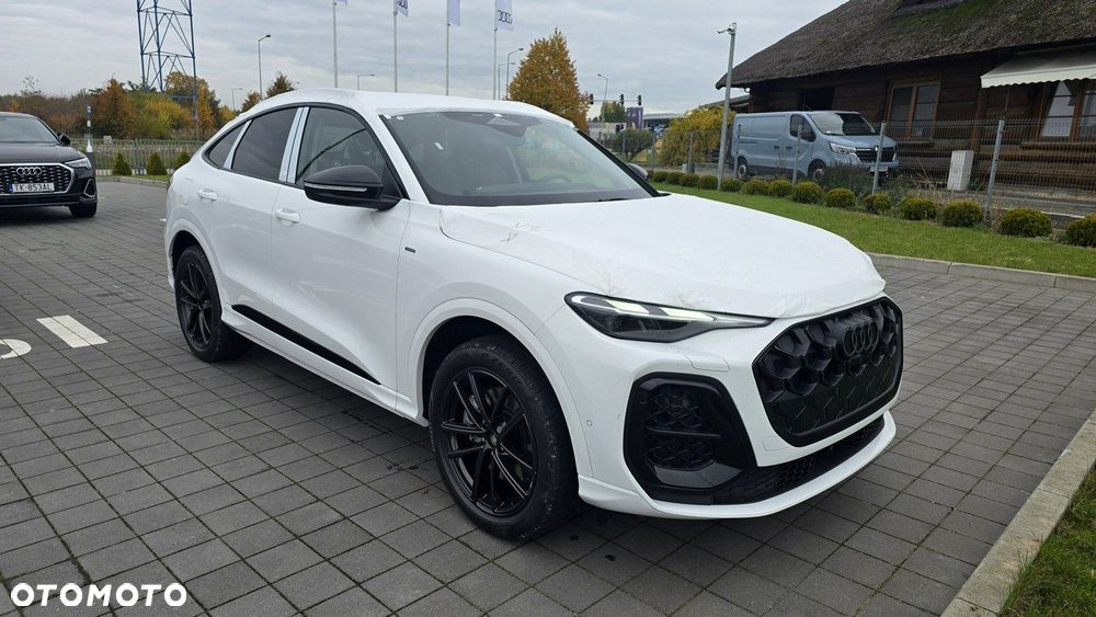 Audi Q5 Sportback - 6