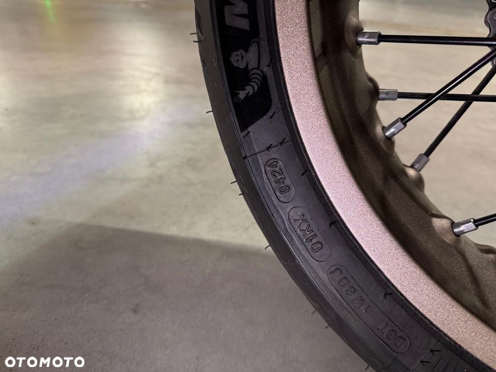 Husqvarna Vitpilen - 12