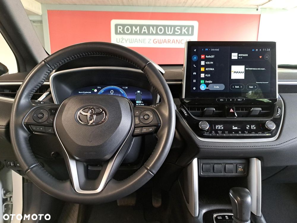 Toyota Corolla Cross - 11