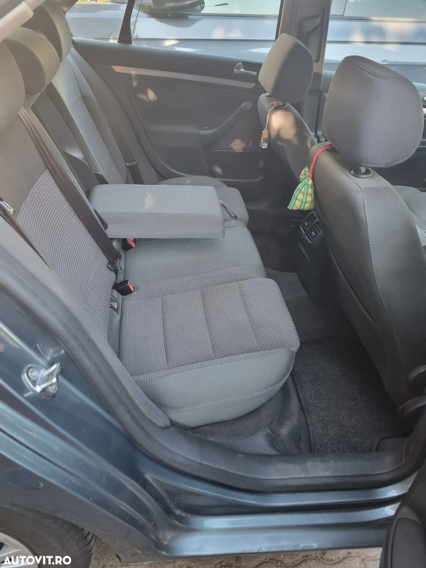Volkswagen Jetta 2.0 TDI Comfortline - 10