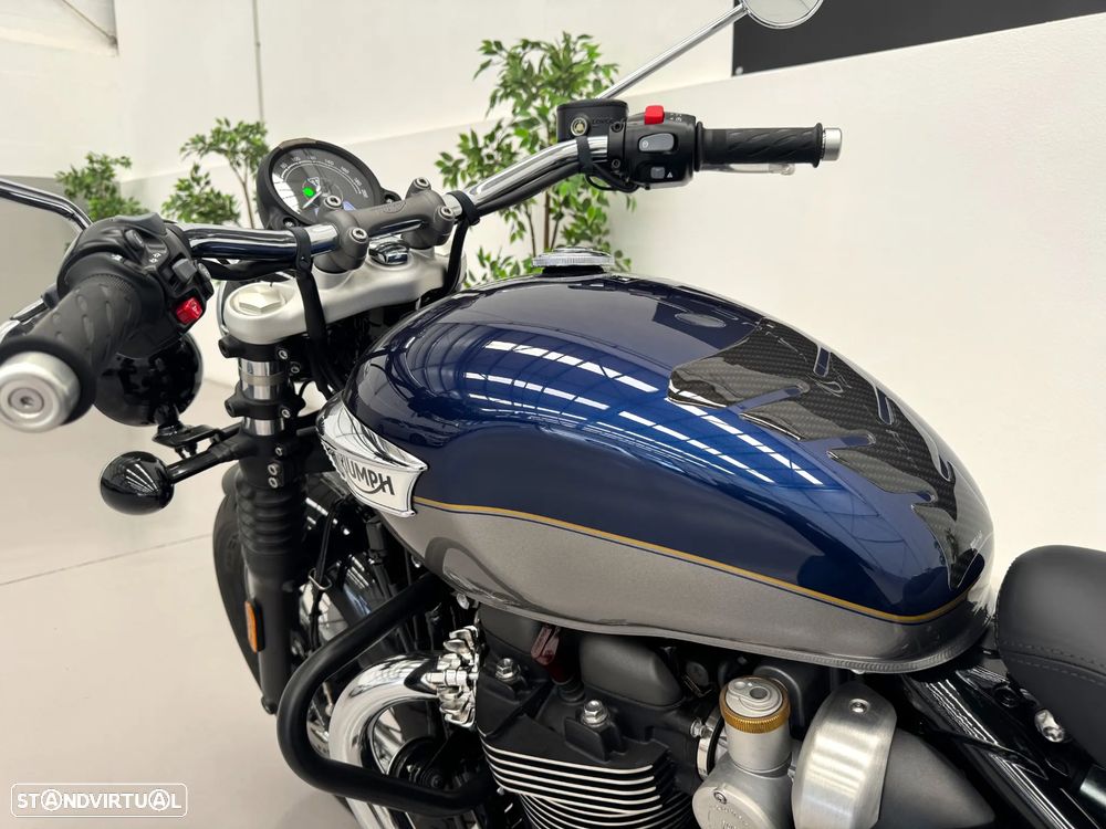 Triumph Bonneville SPEEDMASTER - 9