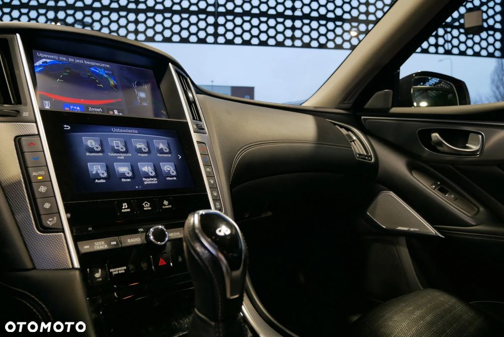 Infiniti Q50 - 25