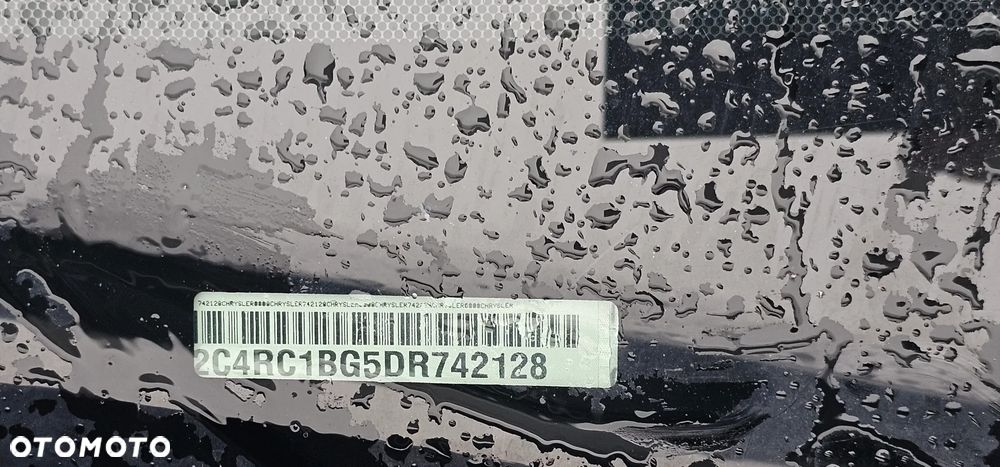 Chrysler Town & Country - 39