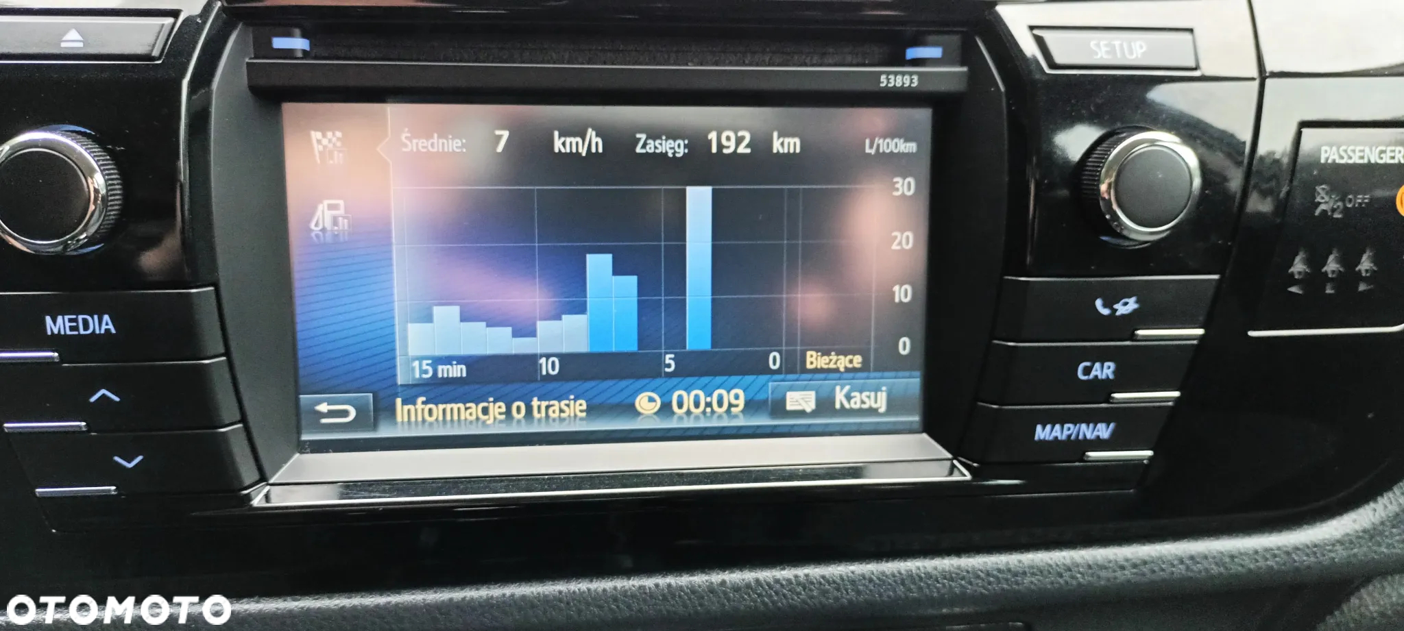 Toyota Corolla 1.6 Premium - 9